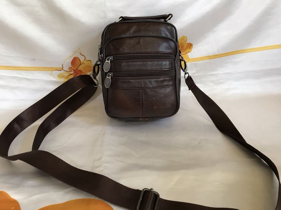 Подарок любимому. Кожаная вместительная мужская сумка, Англия.