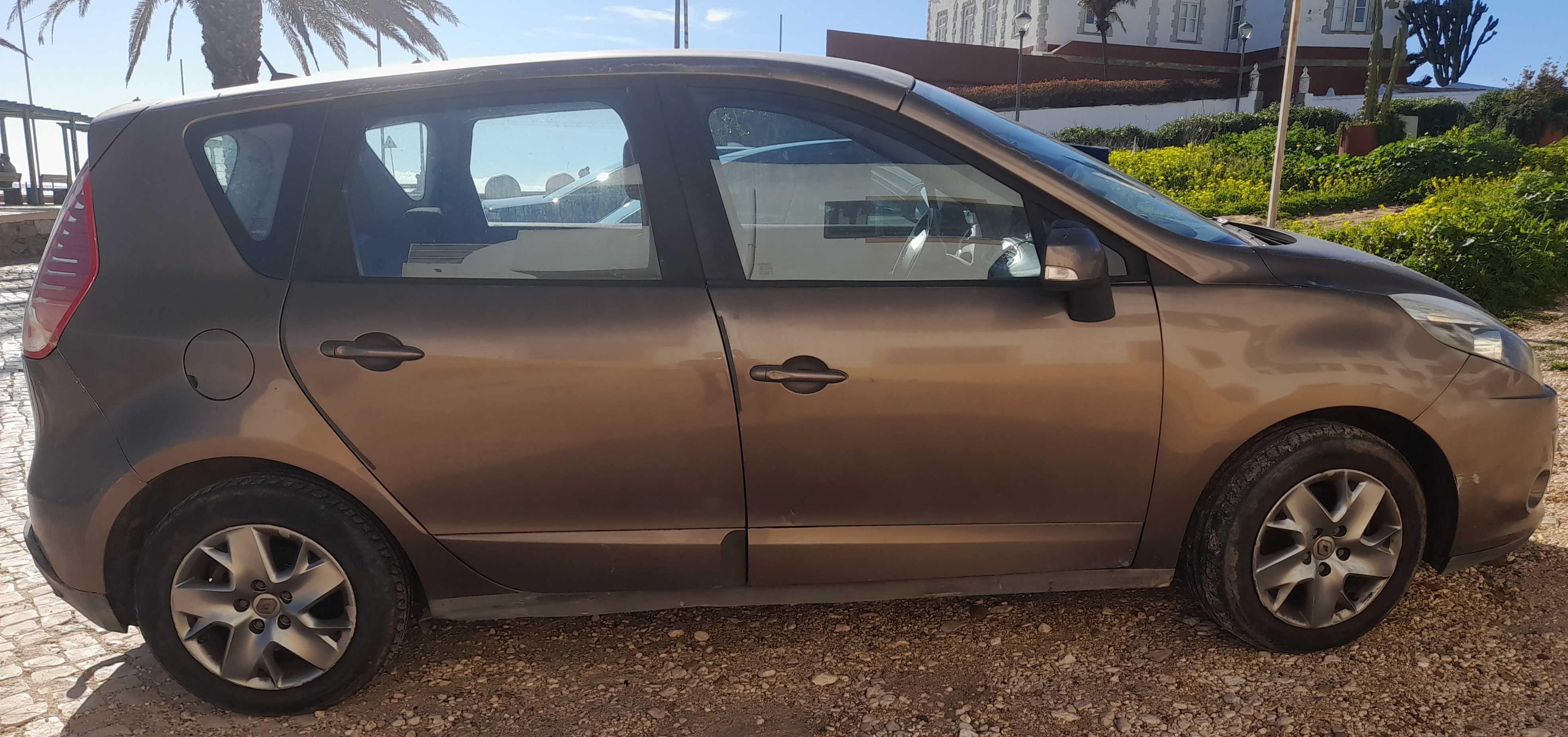 renault scénic 3 - automatic - diesel 1.5 dci  - 2011