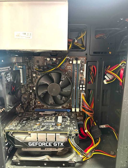 Komputer stacjonarny Krux GTX1650 | i5 | 8GB