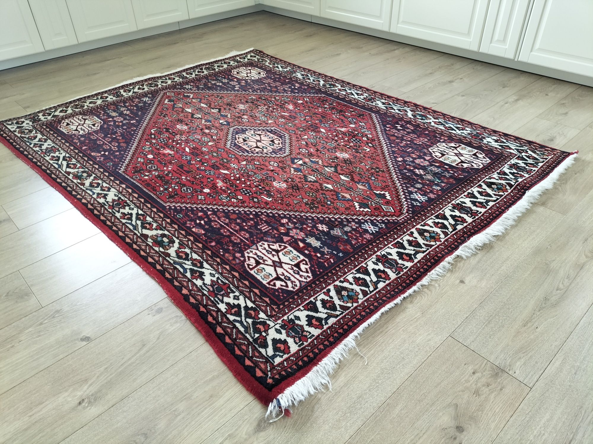 Irański ręcznie tkany wełniany dywan Abadeh 150x190cm