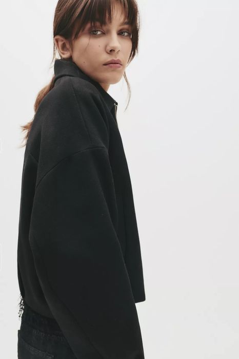 Коротка костюмна фетрова куртка pullandbear