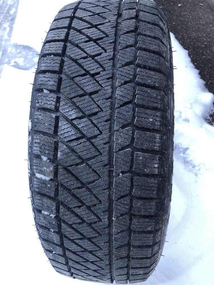 205/55/R17 зимові 99% протектор