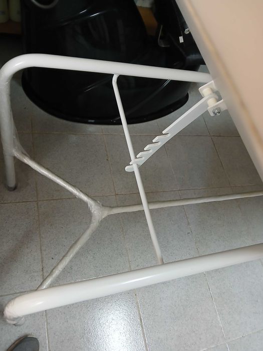 Marquesa de estética e massagem – Nova – Liquidação de stock