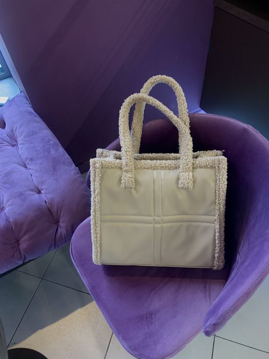 Стильний жіночий вмісткий шопер з еко-шкіри та хутра