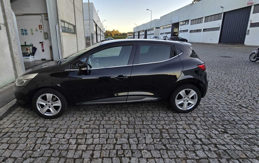 Renault Clio 1.5  DCI full extras