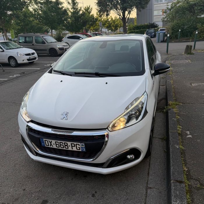 Peugeot 208 de 2015
