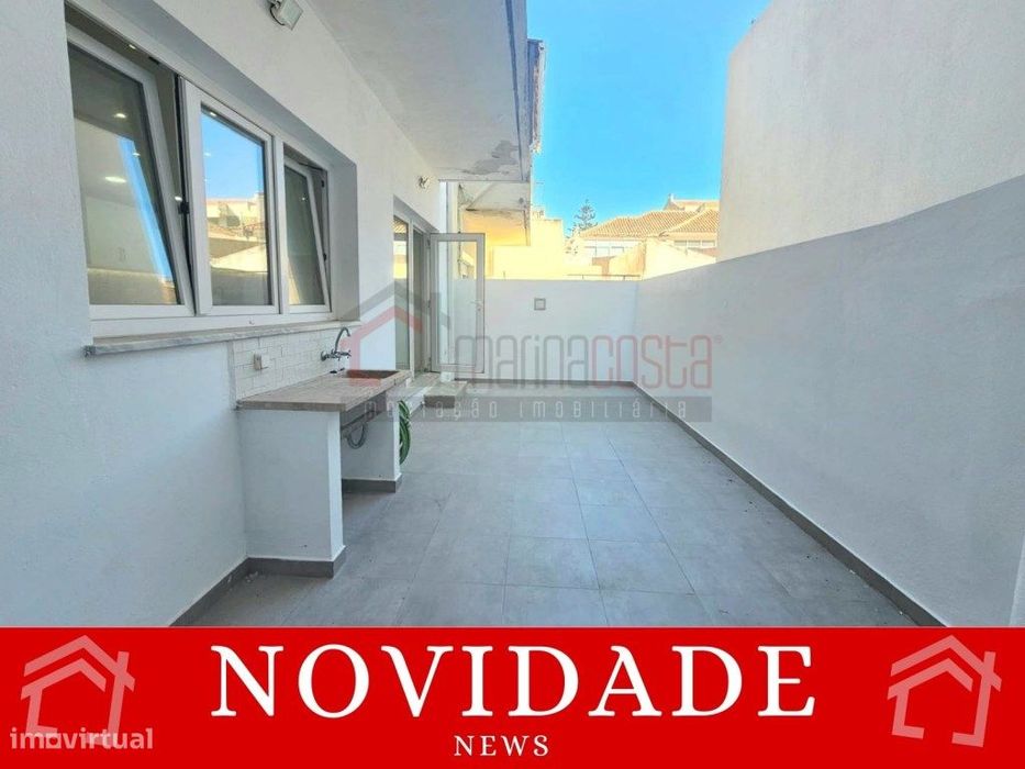 Apartamento T2 com Logradouro em Peniche