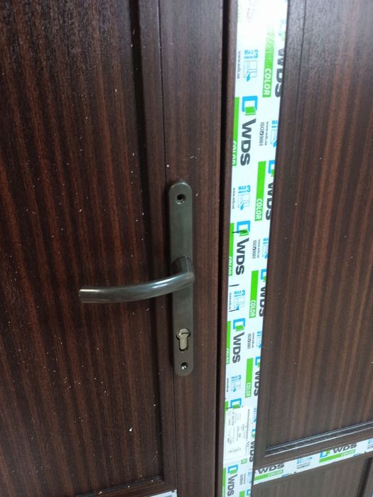 Продам двері wds