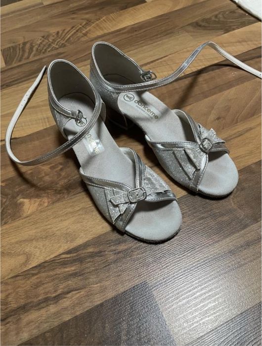 Туфлі для бальних танців дитячі