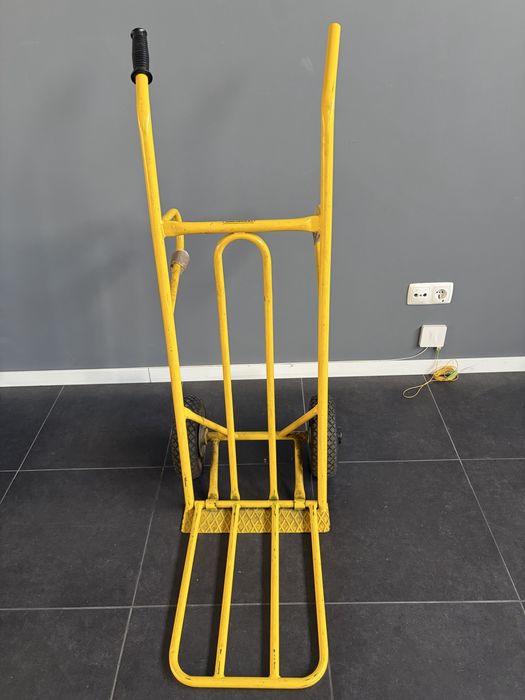 Carrinho de mão usado