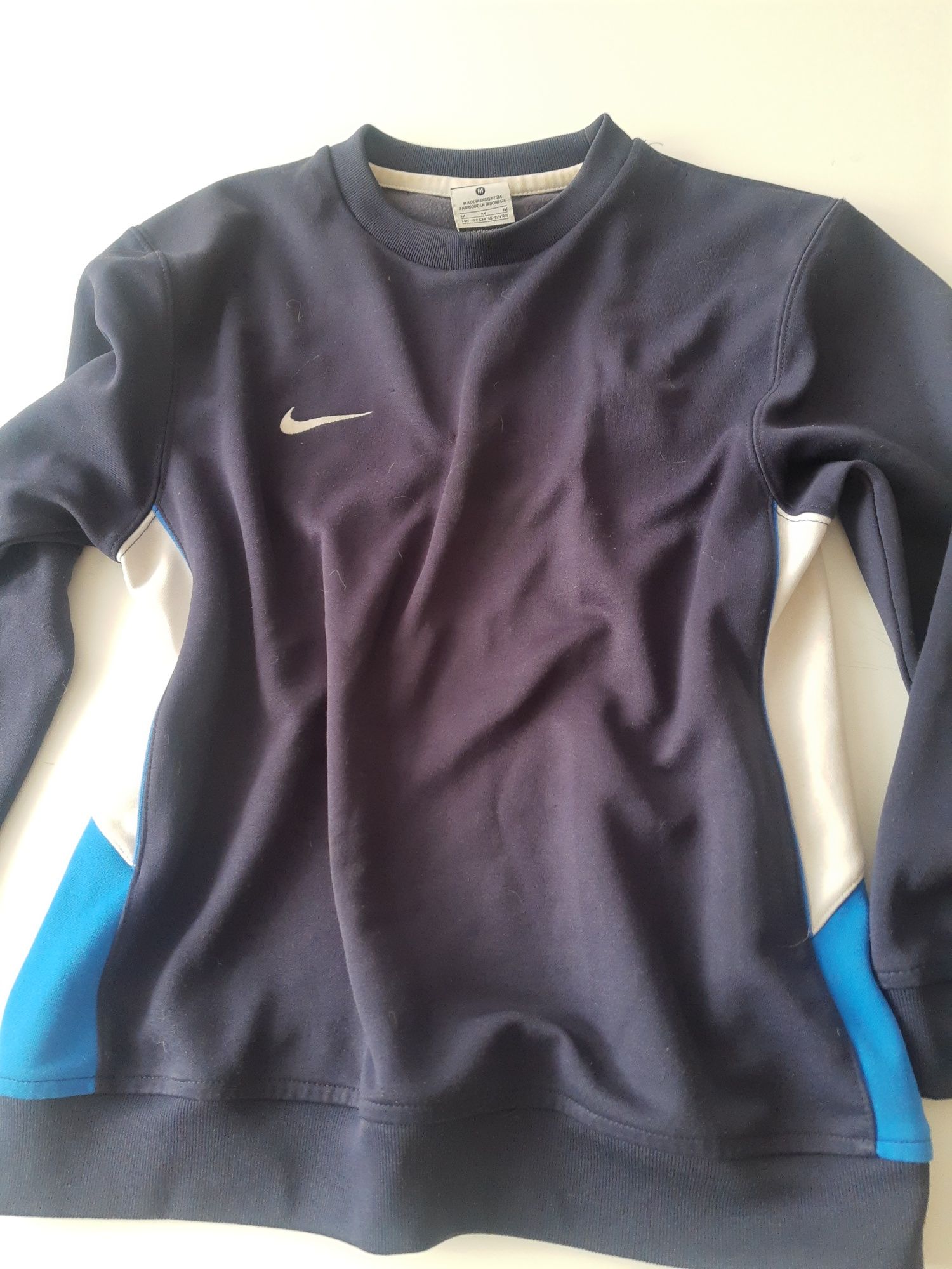 Bluza Nike 10-13 lat 140-152 cm roz. M