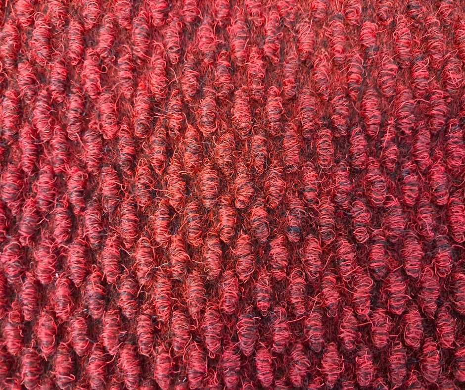 Wykładzina dywanowa w rolce - kolor bordo