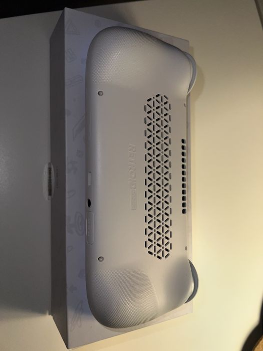 Consola retroid pocket 5