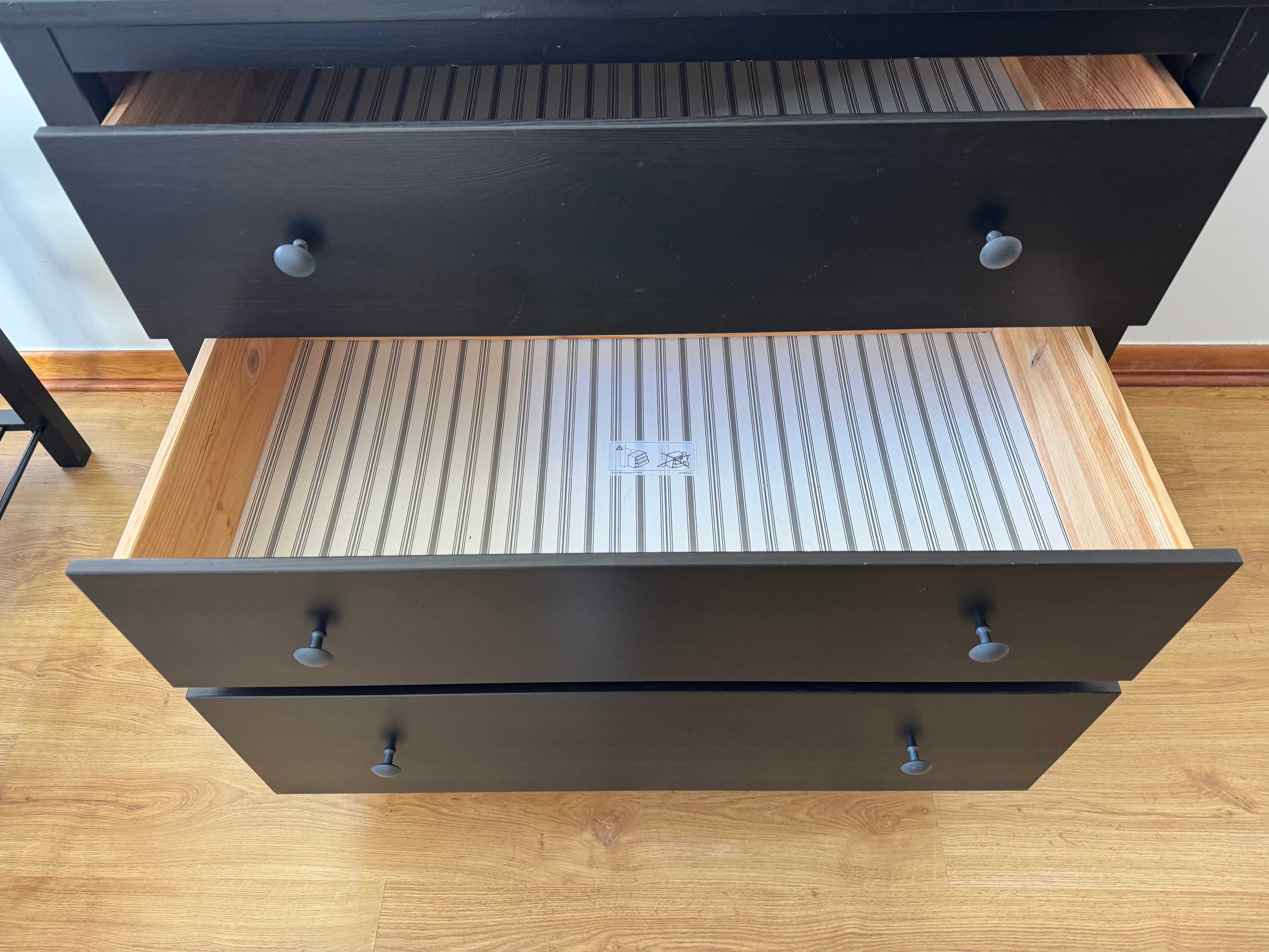 Cómoda IKEA Hemnes