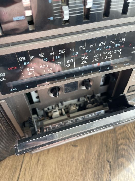 Касетний магнітофон Sanyo