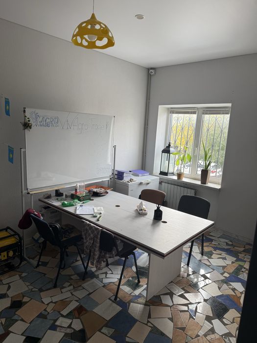 Здам в оренду офіс в Гатному 52 м кв