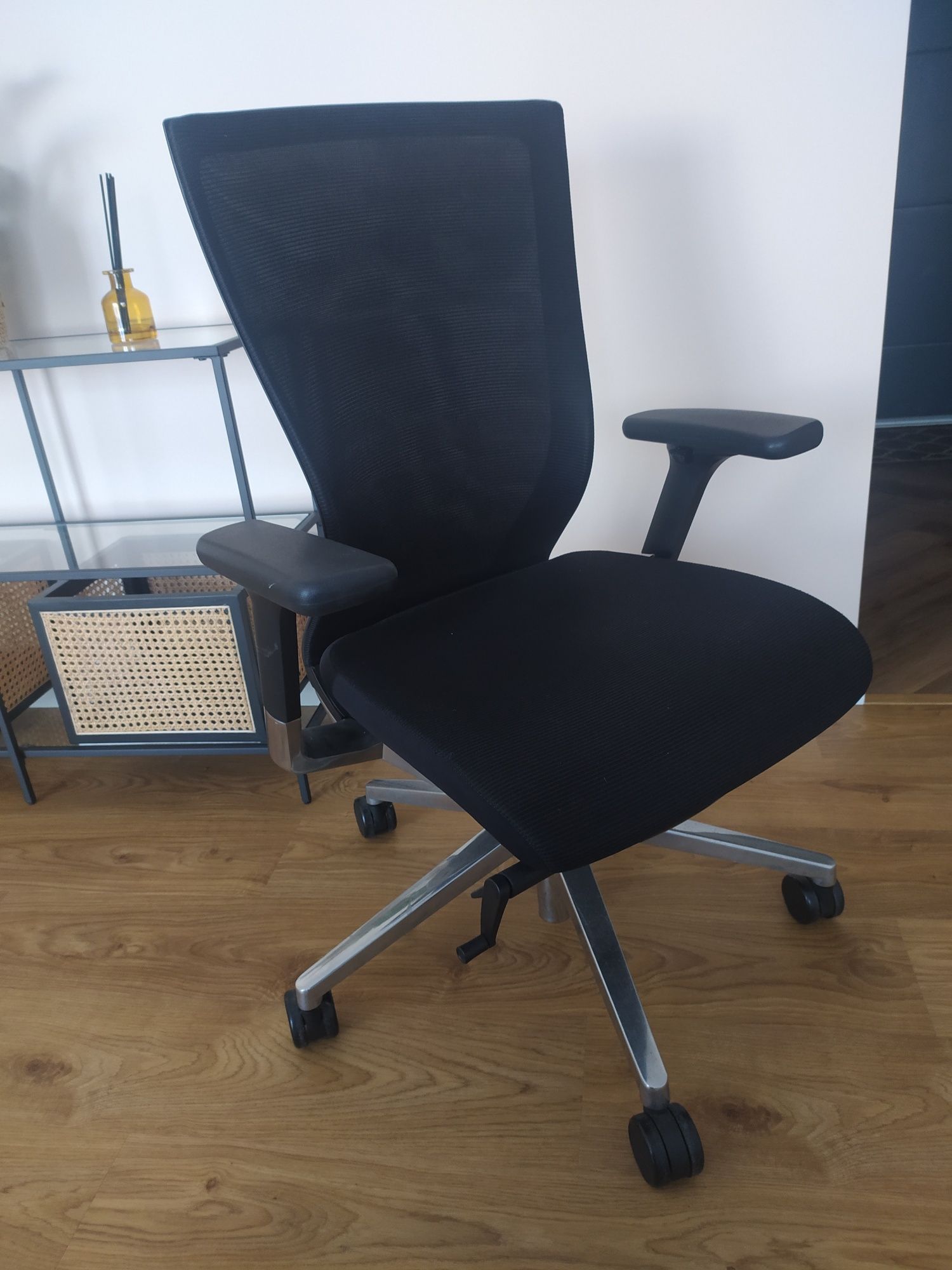Krzesło fotel biurowy obrotowy SIDIZ T50 ergonomiczny
