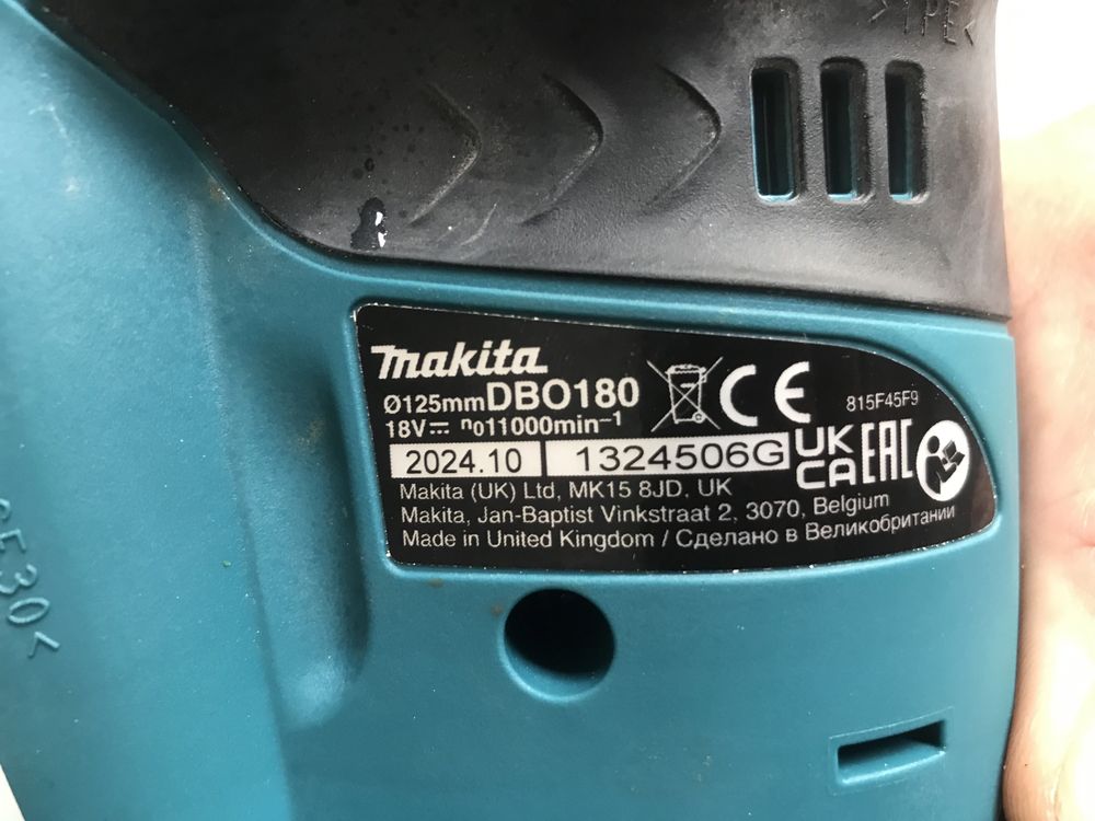 Акумуляторна ексцентрикова шліфмашина Makita DBO180Z з Англії