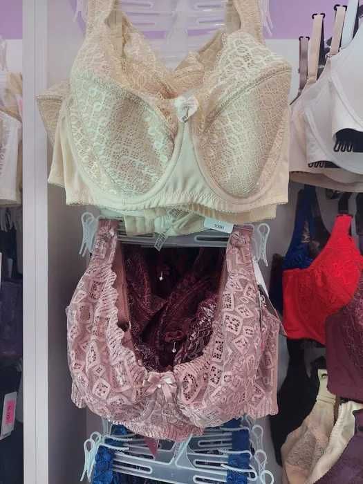 Бюстгальтери Diorella, Finikin продаж залишків гуртом, оптом