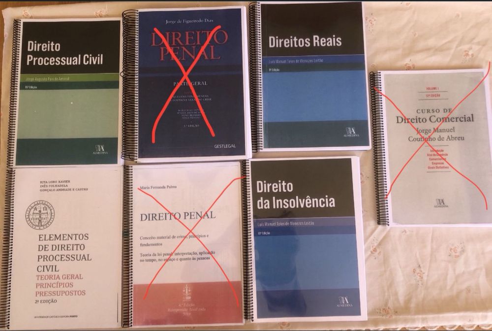 Vendo livros de Direito