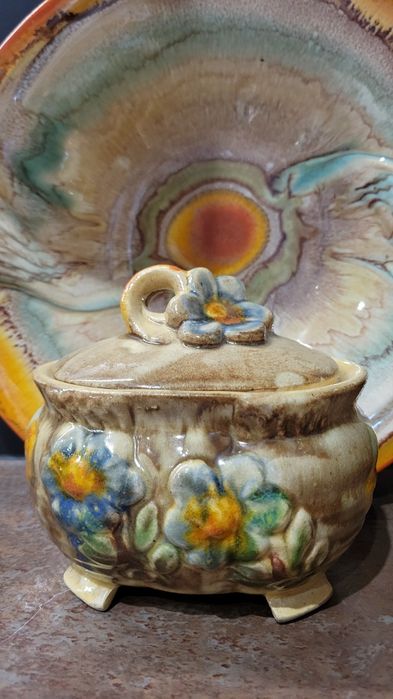 Piękny  niepowtarzalny Komplet przedwojenny dekoracyjny. Porcelana .