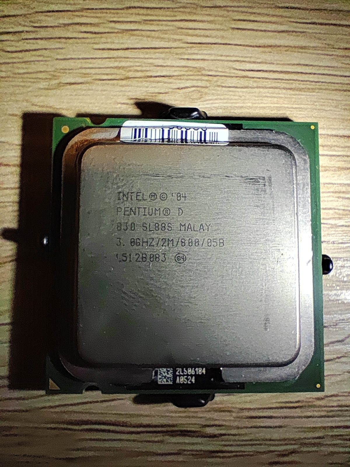 Procesor Intel Pentium D 830 + wentylator Intel E33681