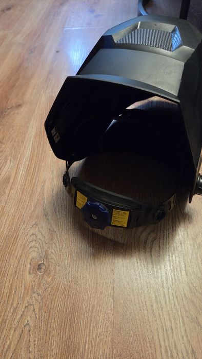 Przyłbica spawalnicza