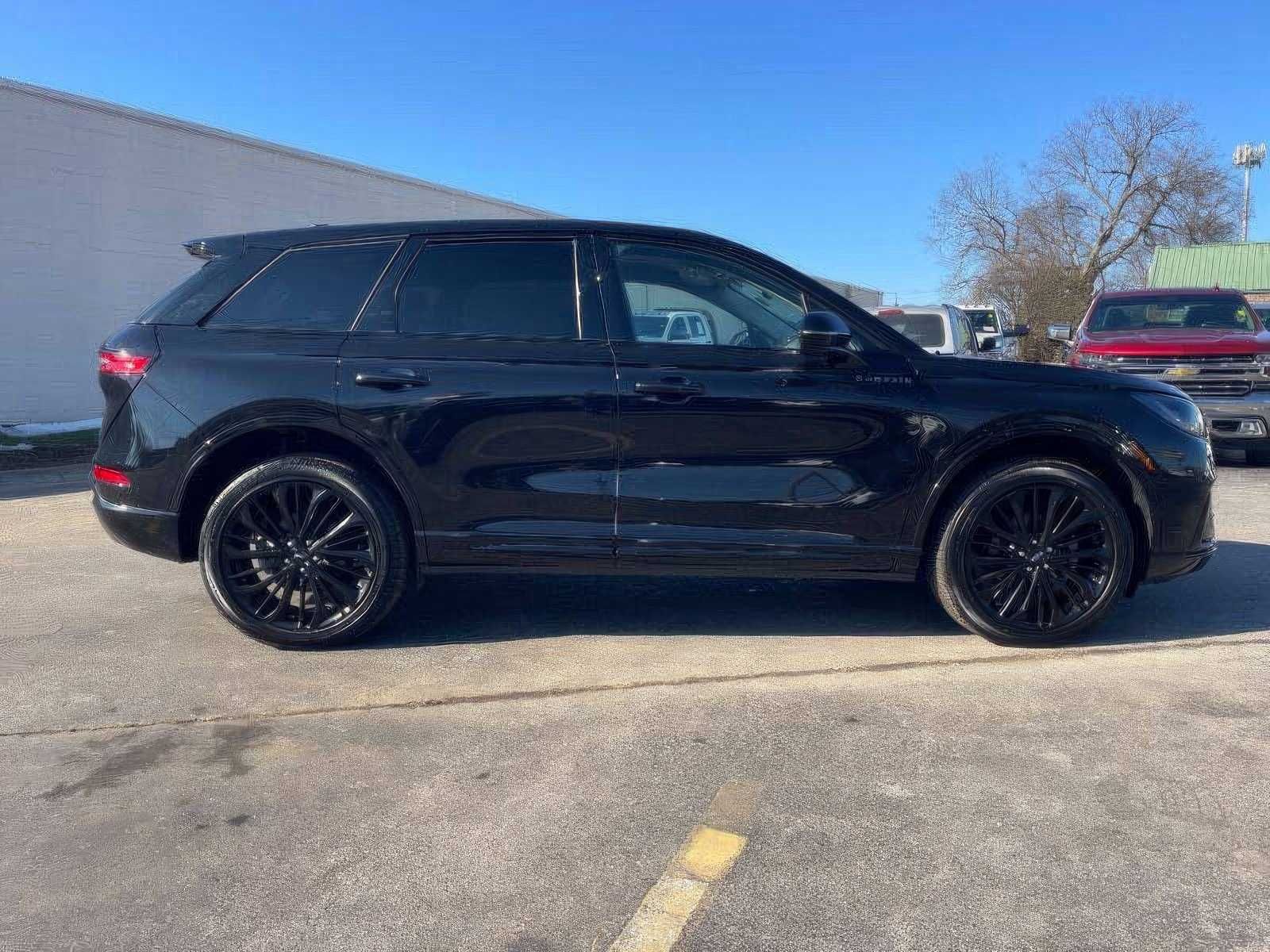 2023 Lincoln Corsair Standard