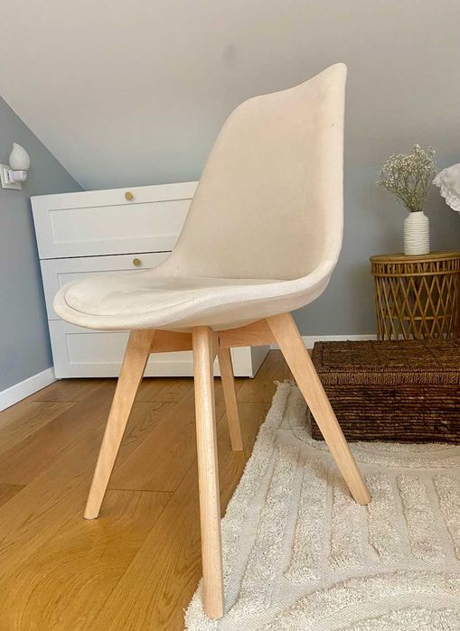 Krzesło skandynawskie Dublin welurowe beżowe – jak nowe, z fakturą