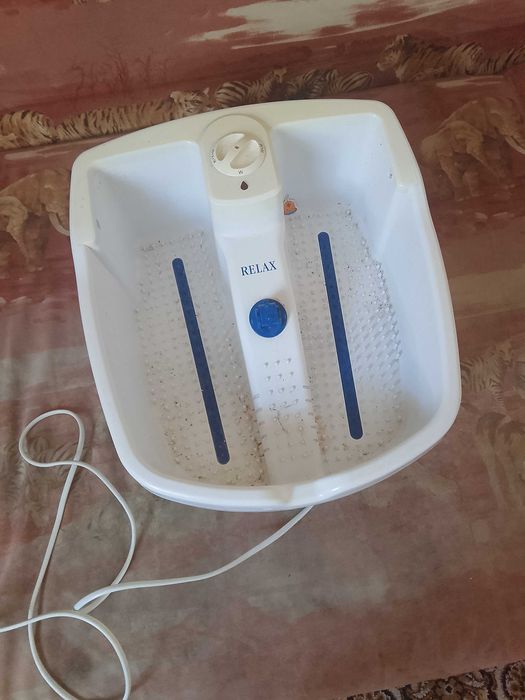 Масажор для ніг з водою