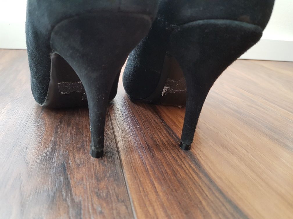 Czółenka STEVE MADDEN klasyczne czarne zamsz 39 szpilki