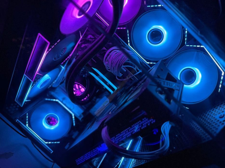 PC gaming novo com caixa