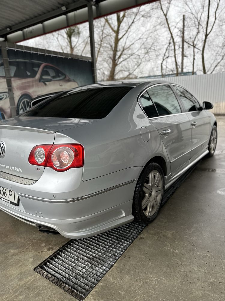 Volkswagen Passat B6 2010 1.8 бензин