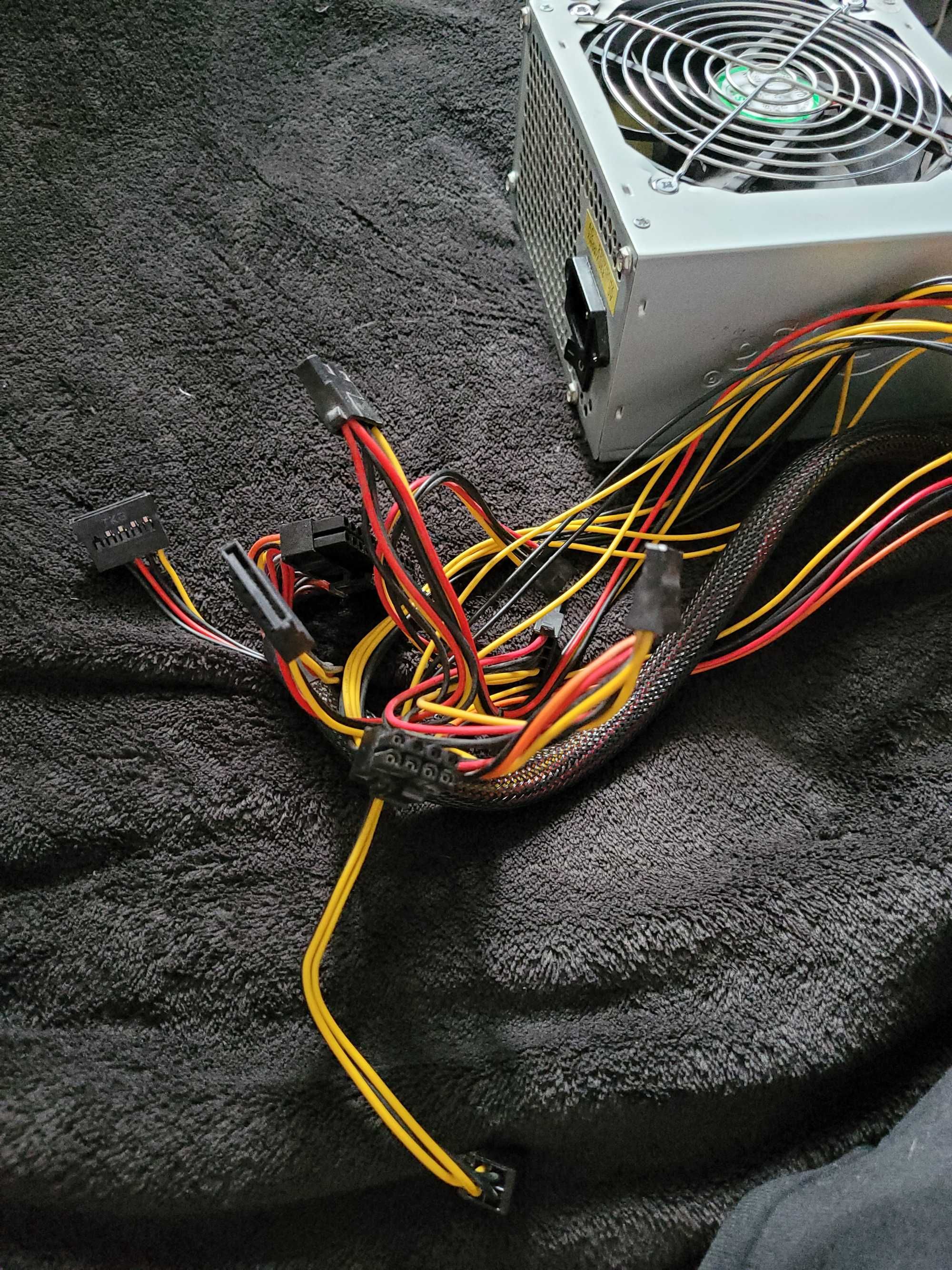 Zasilacz 500W od akyaga + kable