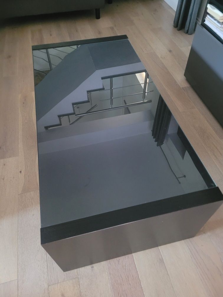 Stół  IKEA  118 X 59 CM,Wysokość 38 CM,Stan BDB