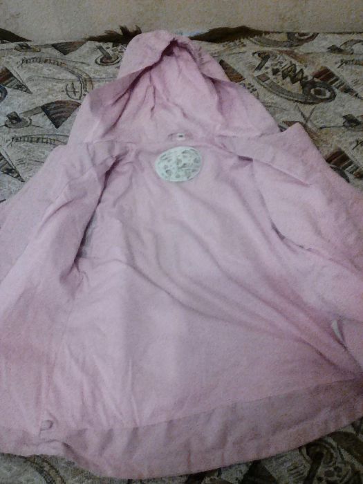 Курточка ветровка в отличном состоянии!