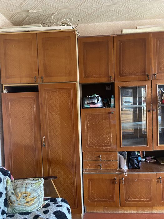 «Стенка для дома или дачи. Самовывоз. 1000 грн»