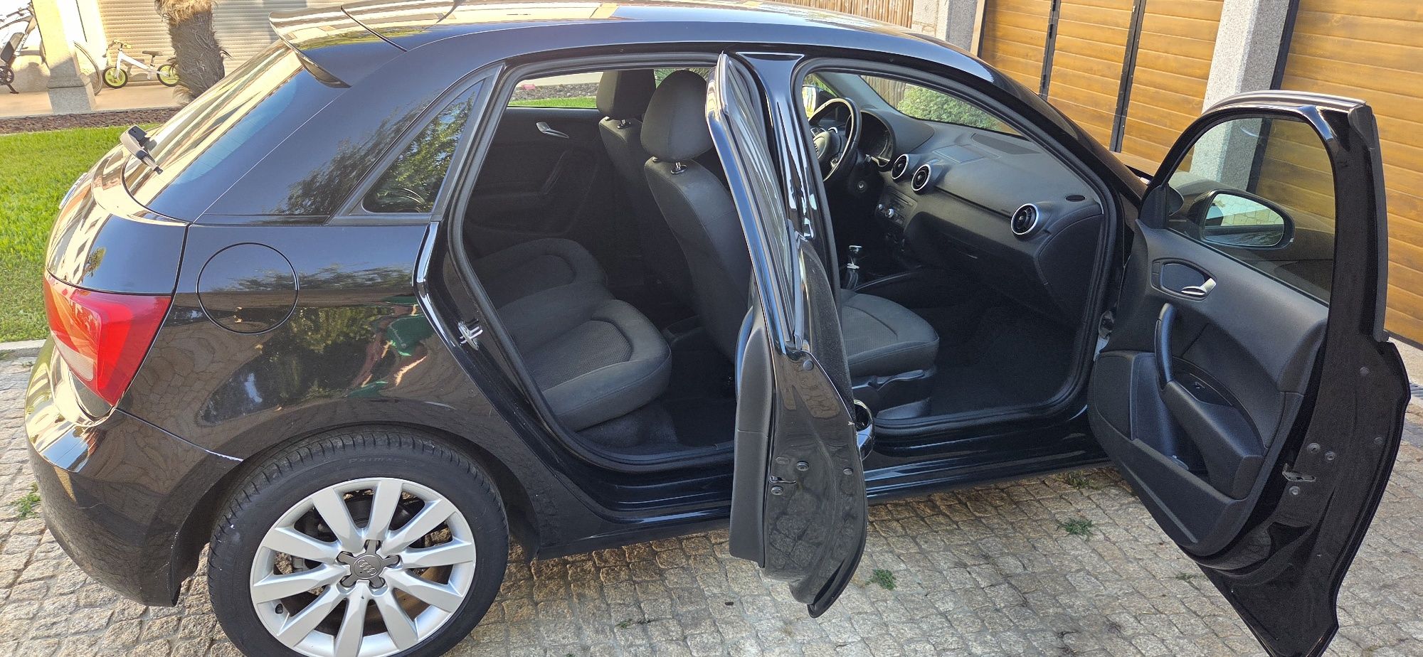 Vendo Audi A1 sportback 1.6, 90cv (diesel)