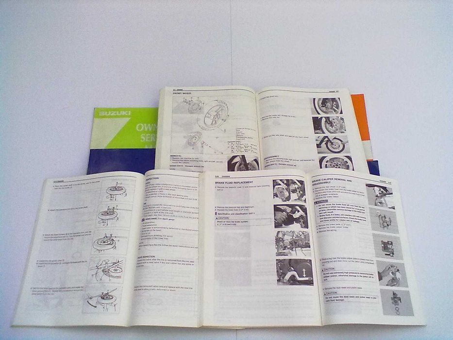 Manuais Técnicos Oficiais Suzuki 15 euros cada