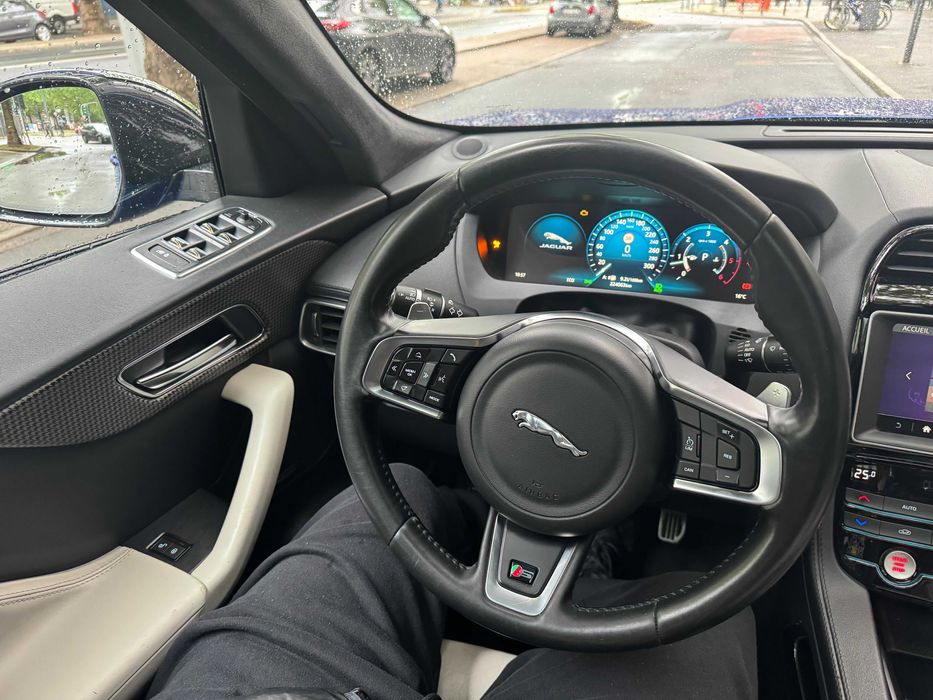 Jaguar F Pace 3.0 V6 Diesel 300 CV