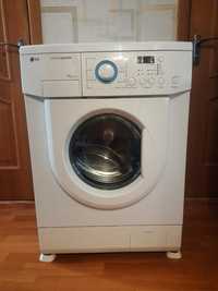 Продам пральну машину LG intellowasher 5 kg wd-80180n