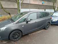 Opel Zafira USZKODZONY!!! Silnik do remontu.