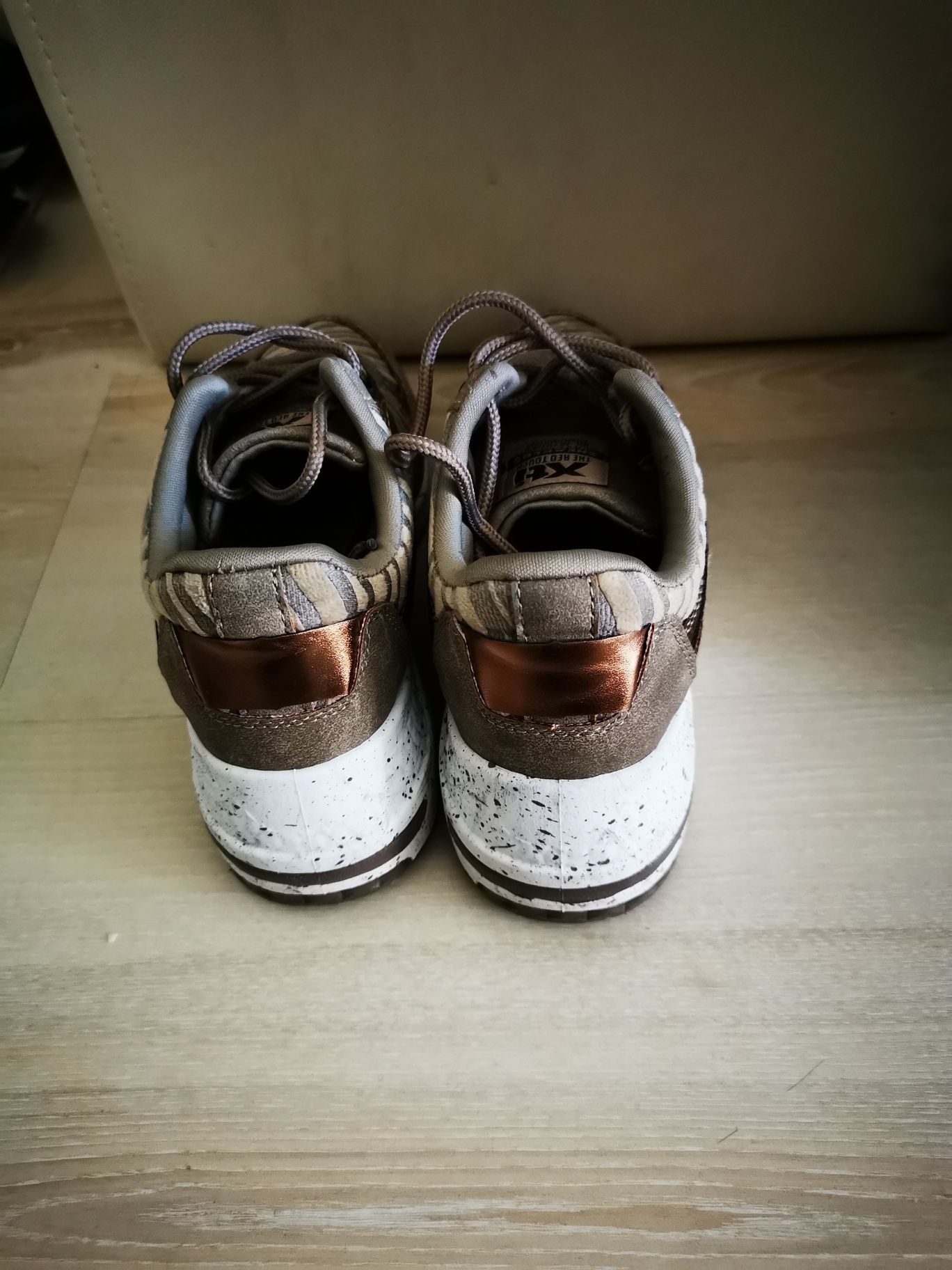 Buty sportowe Xti 35 sneacers