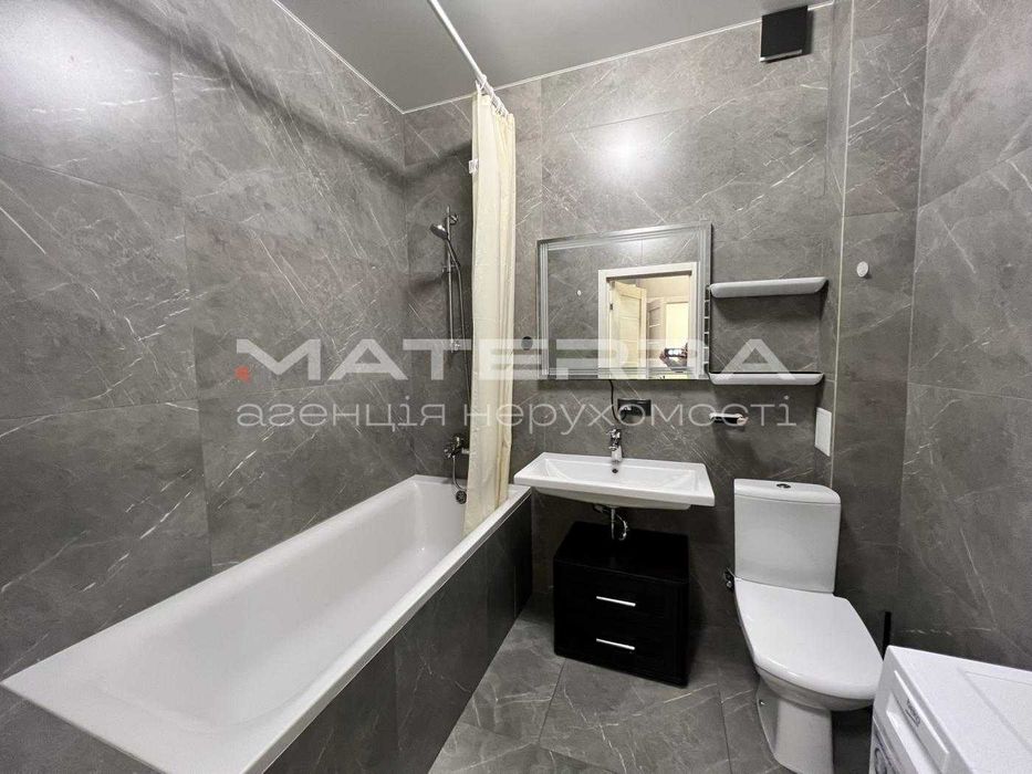 Гатне продаж таунхауса 180м2 з ремонтом і меблями бомбосховище