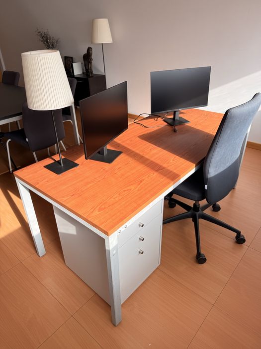 Mobiliario de escritorio - LEVIRA