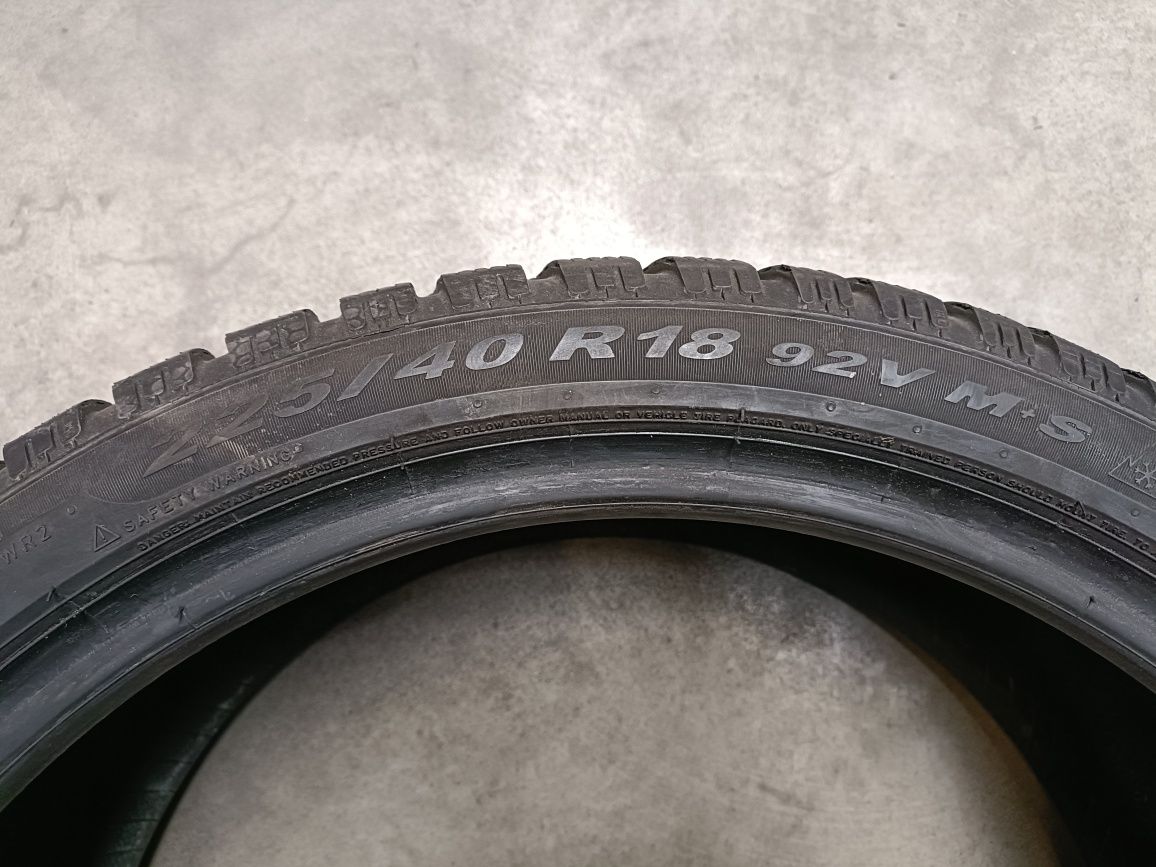 Opona zimowa Pirelli Winter 2 Cinturato 225/40R18 92V