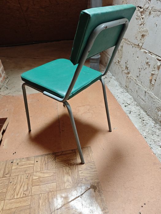 Krzesło z lat 80/90-tych retro