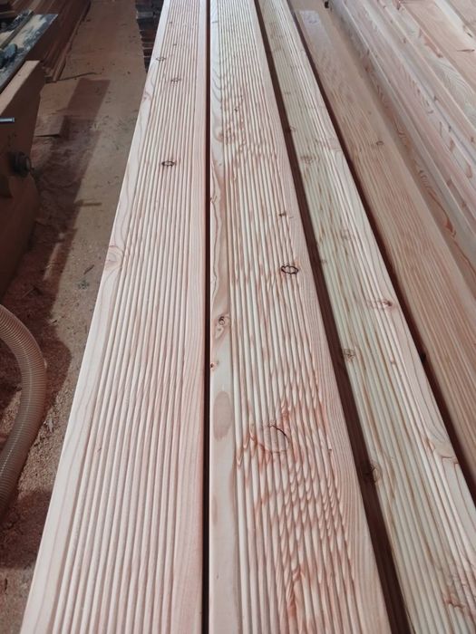 Терасна дошка модрина рифлена