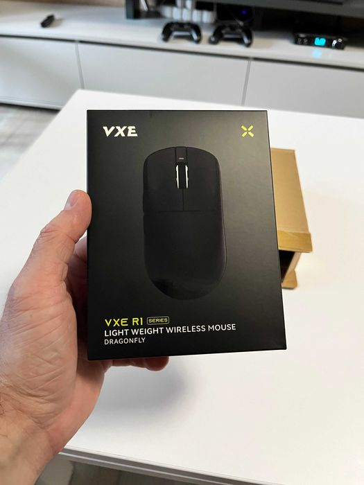 VGN VXE Dragonfly R1 SE+ Black / White
