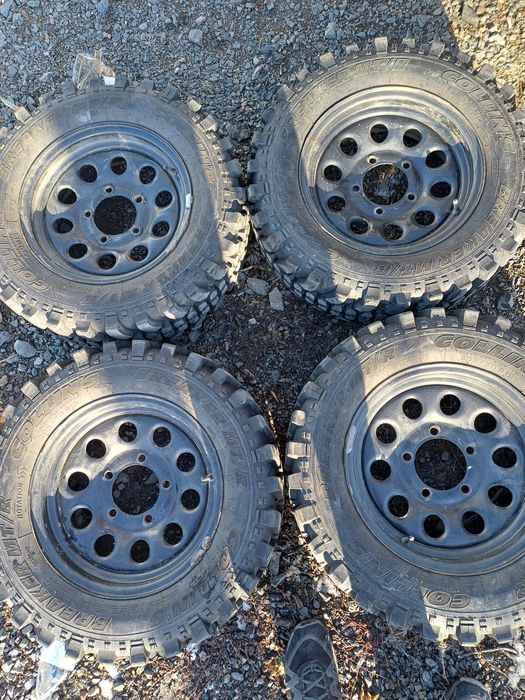 Диски з резиною 5.139.7 R15 Suzuki Kia Niva Уаз